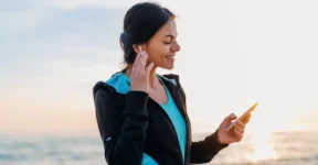 Vale a pena comprar o fone philips tat1235?